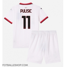 AC Milan Christian Pulisic #11 Replika Bortedrakt Barn 2024-25 Kortermet (+ bukser)