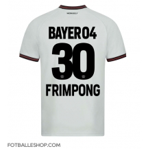 Bayer Leverkusen Jeremie Frimpong #30 Replika Bortedrakt 2023-24 Kortermet