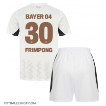 Bayer Leverkusen Jeremie Frimpong #30 Replika Bortedrakt Barn 2024-25 Kortermet (+ bukser)