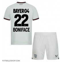 Bayer Leverkusen Victor Boniface #22 Replika Bortedrakt Barn 2023-24 Kortermet (+ bukser)