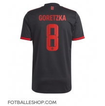 Bayern Munich Leon Goretzka #8 Replika Tredjedrakt 2022-23 Kortermet
