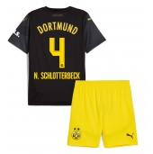 Borussia Dortmund Nico Schlotterbeck #4 Replika Bortedrakt Barn 2024-25 Kortermet (+ bukser)