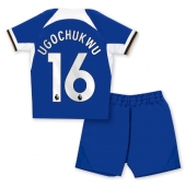 Chelsea Lesley Ugochukwu #16 Replika Hjemmedrakt Barn 2023-24 Kortermet (+ bukser)