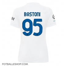 Inter Milan Alessandro Bastoni #95 Replika Bortedrakt Dame 2023-24 Kortermet