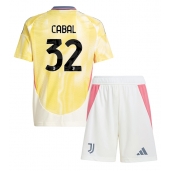 Juventus Juan Cabal #32 Replika Bortedrakt Barn 2024-25 Kortermet (+ bukser)