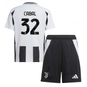 Juventus Juan Cabal #32 Replika Hjemmedrakt Barn 2024-25 Kortermet (+ bukser)