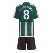 Manchester United Bruno Fernandes #8 Replika Bortedrakt Barn 2023-24 Kortermet (+ bukser)