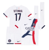 Paris Saint-Germain Vitinha #17 Replika Bortedrakt Barn 2024-25 Kortermet (+ bukser)