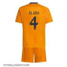 Real Madrid David Alaba #4 Replika Bortedrakt Barn 2024-25 Kortermet (+ bukser)