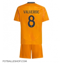 Real Madrid Federico Valverde #8 Replika Bortedrakt Barn 2024-25 Kortermet (+ bukser)