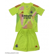 Real Madrid Keeper Replika Tredjedrakt Barn 2024-25 Kortermet (+ bukser)