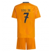 Real Madrid Vinicius Junior #7 Replika Bortedrakt Barn 2024-25 Kortermet (+ bukser)